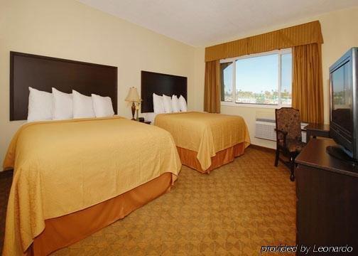 Hollies Hotel & Suites Calexico Bilik gambar